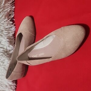 TOMS Jutti Women's Beige Suede Loafers
